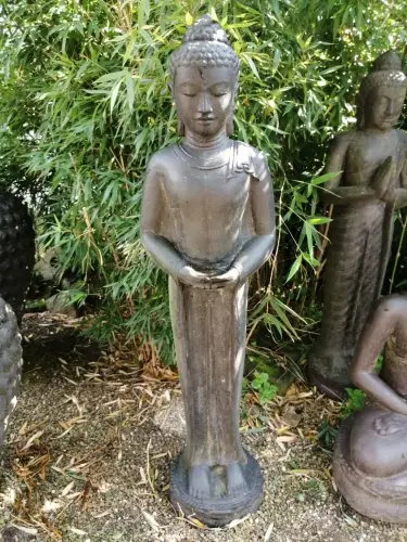 Artikelbild des Artikels “Buddha stehend, Steinguss, 151cm Höhe “